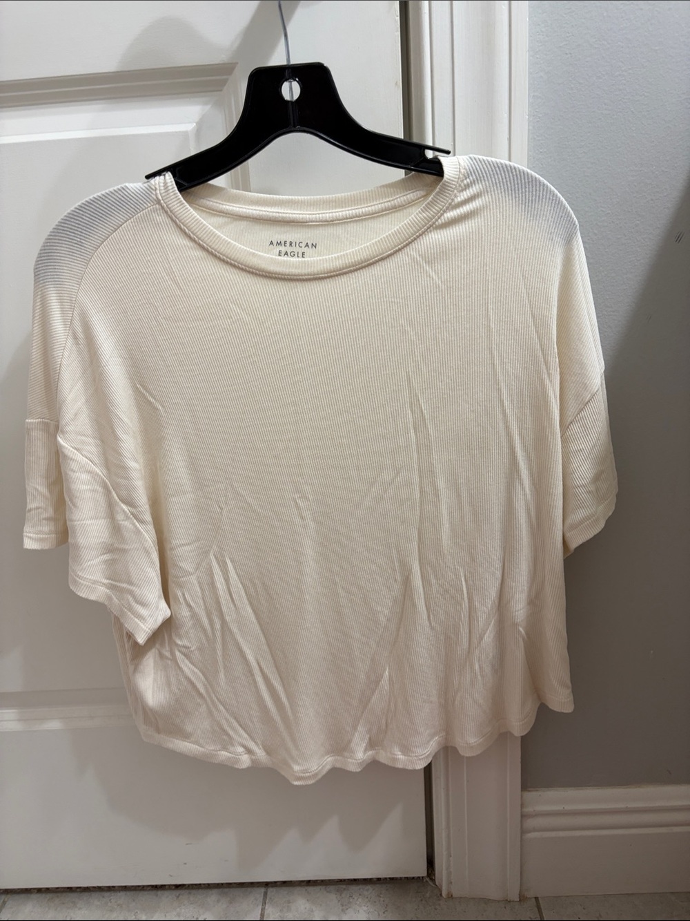 American Eagle Outfitters Ivory Ribbed Short-Sleeve Tee